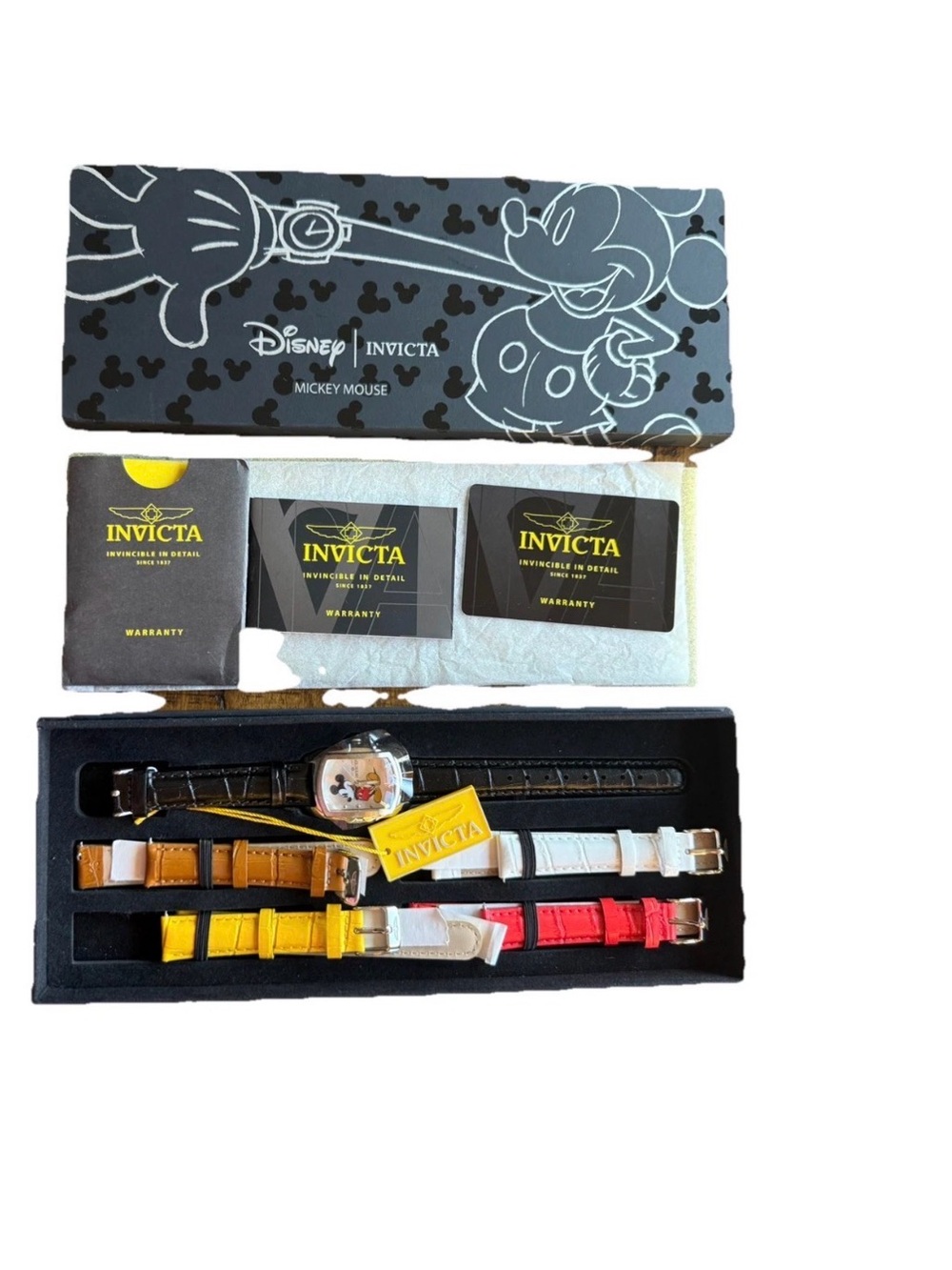 Disney Invictus Limited Edition Ladies Mickey Mouse Leather Watch Set NWT